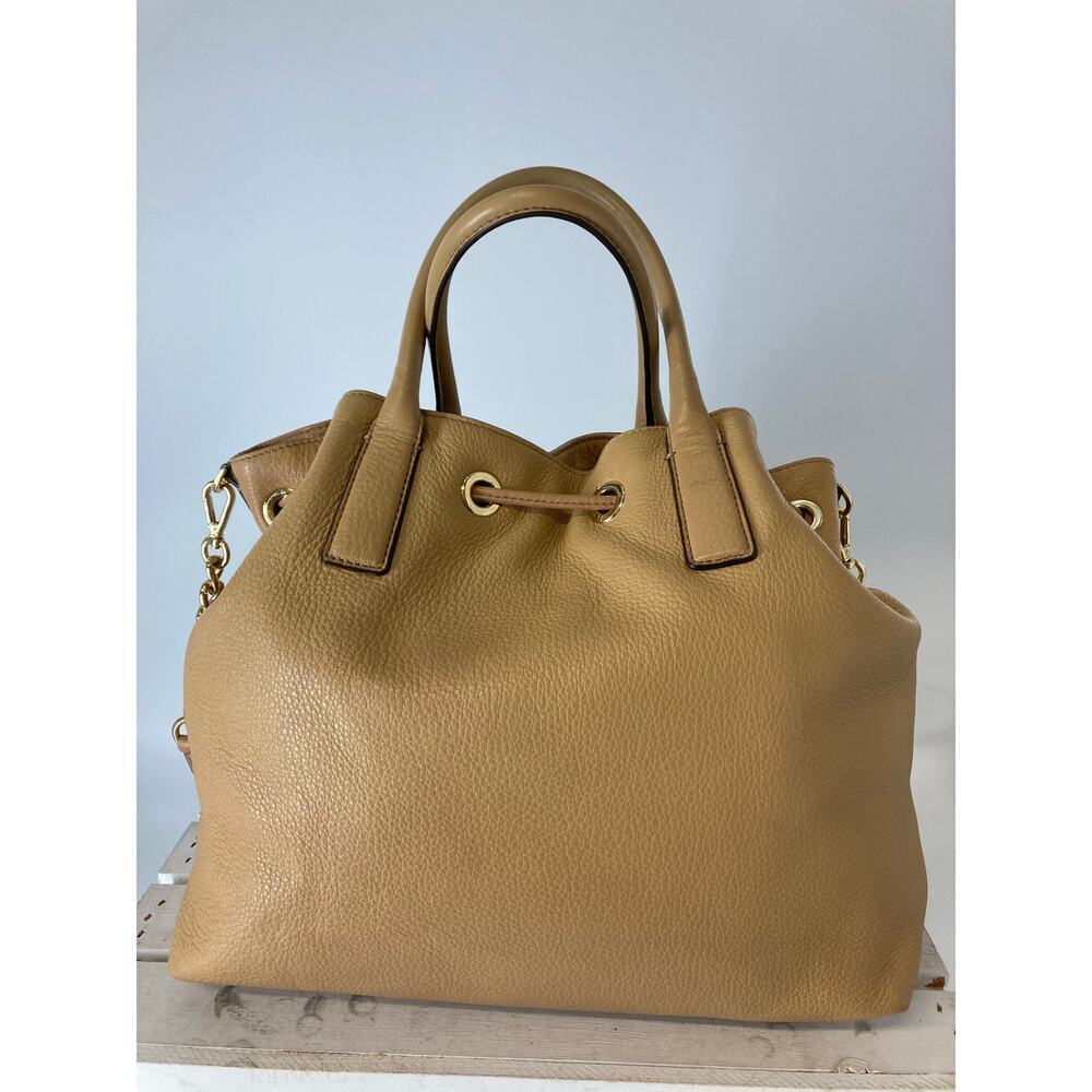 MICHAEL KORS, LARGE CAMEL LEATHER CROSSBODY BAG WITH TASSEL - Picture 3 of 16